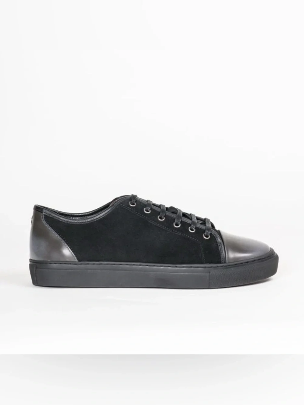 Noah Waxman Black Leather Low Top Sneakers, Size 9 (US) 42 (EUR)